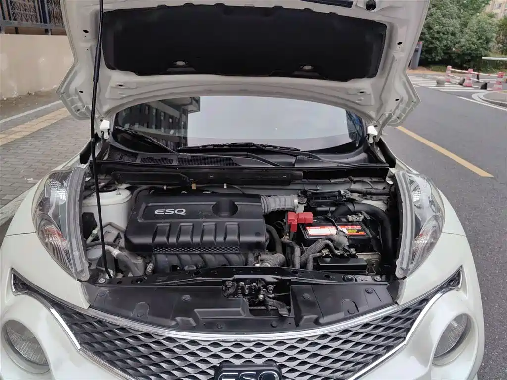 INFINITI ESQ
