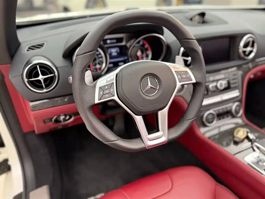 Mercedes-Benz SL-Class AMG 2013 AMG SL 63 фото 12