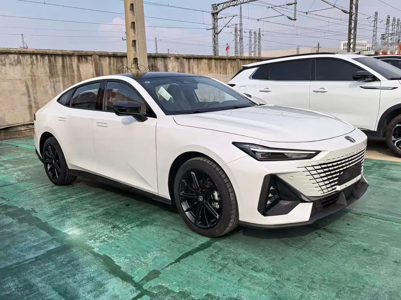 CHANGAN UNI-V