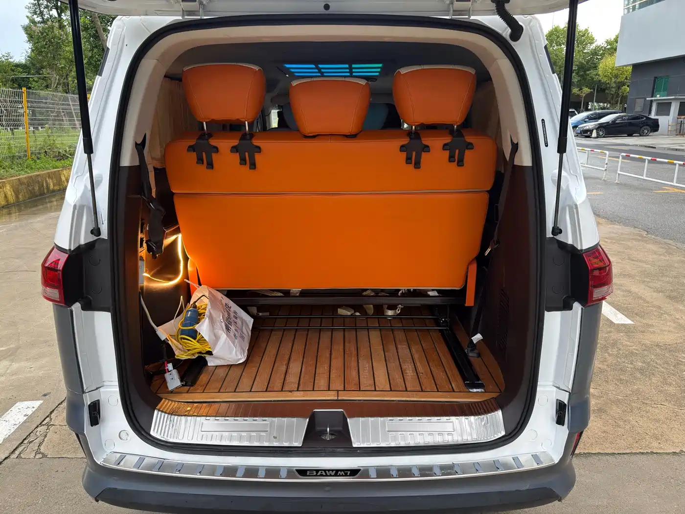 BAW (Beijing Automobile Works) Ruisheng Ace M7 2023 2023 2.0L Auto Long Wheelbase Business 7-seater