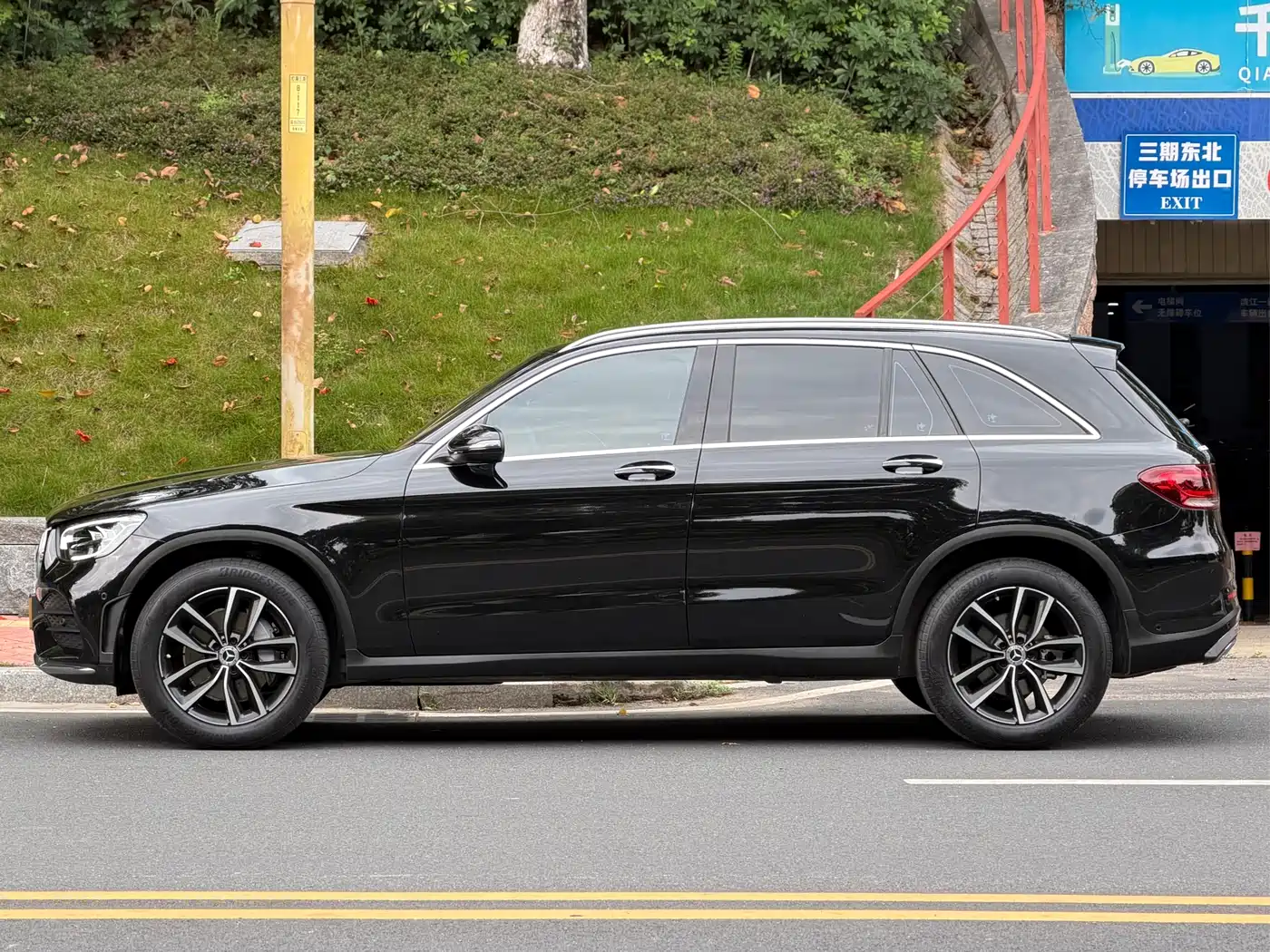 Mercedes-Benz GLC 2022 Model GLC 260 L 4MATIC Luxury Edition фото 7