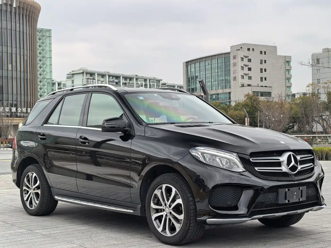MERCEDES-BENZ GLE