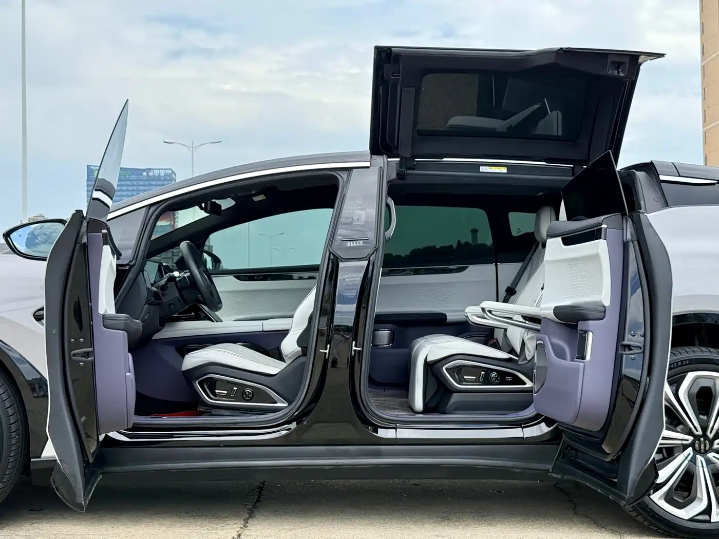 HiPhi X 2022 2021 Flagship Edition 6-Seater