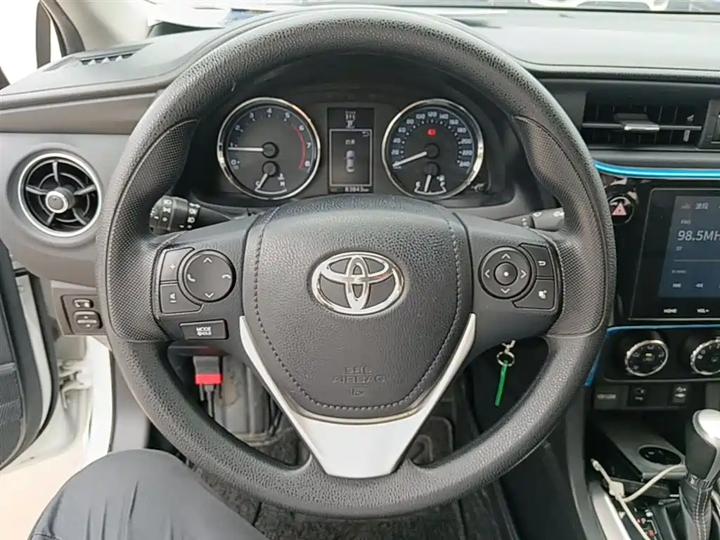 Toyota Levin 2018 185T CVT Premium Edition China V фото 11