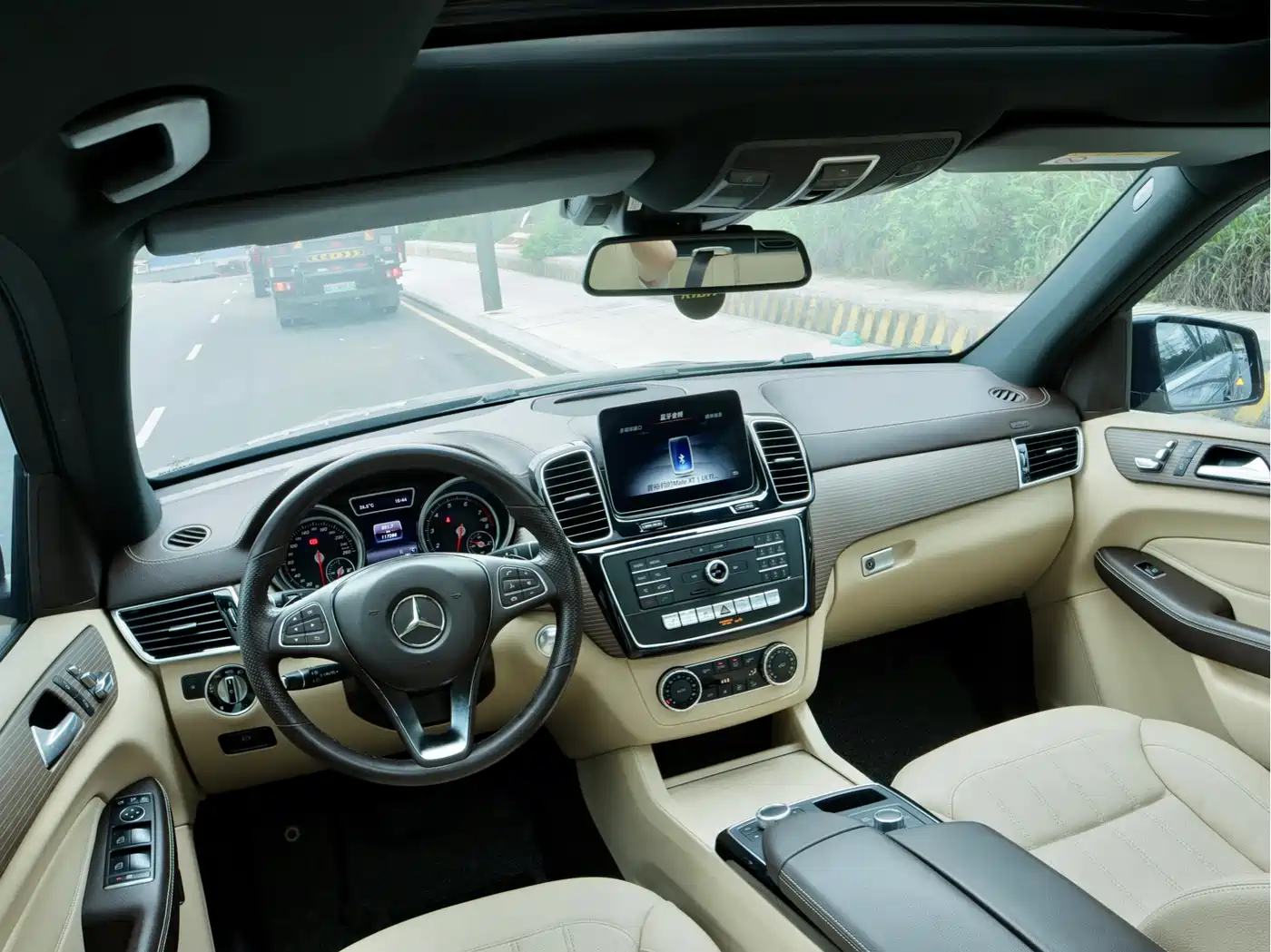 Mercedes-Benz GLE 2019 GLE 320 4MATIC Dynamic Ultimate Edition фото 12