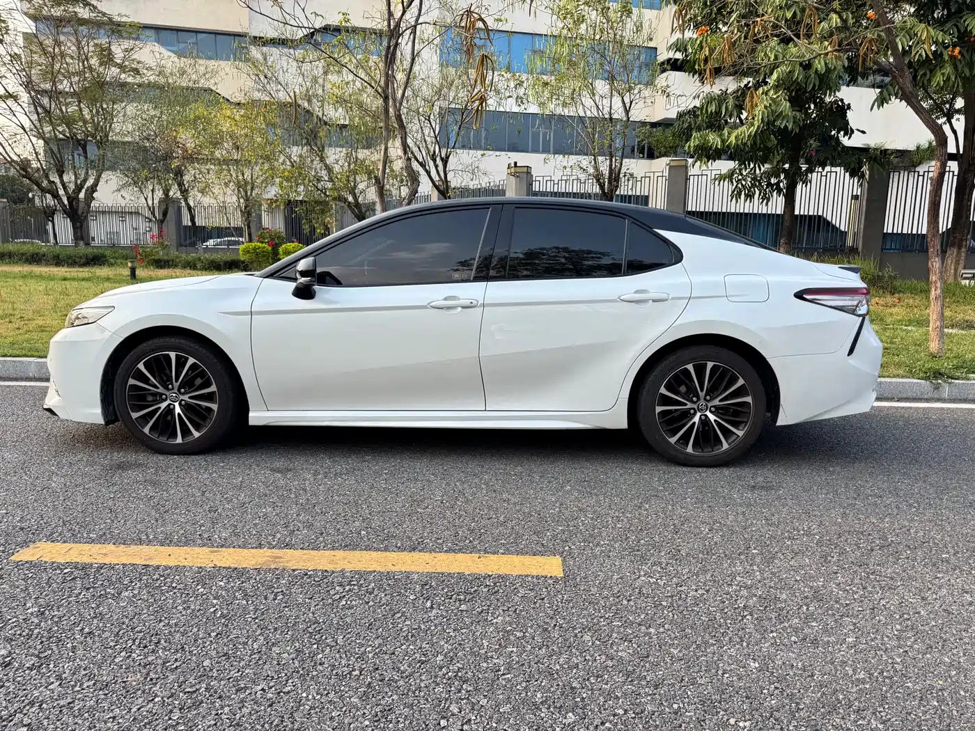 Toyota Camry 2019 2.5S Trend Edition China VI фото 11