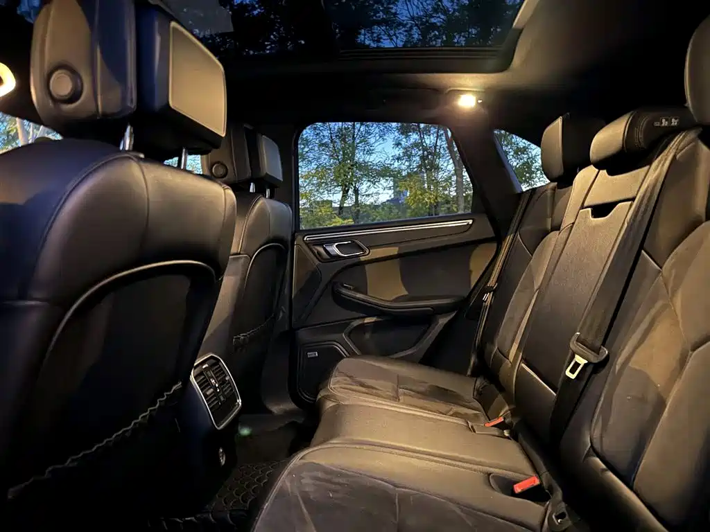 Porsche Macan 2018 Macan 2.0T фото 8