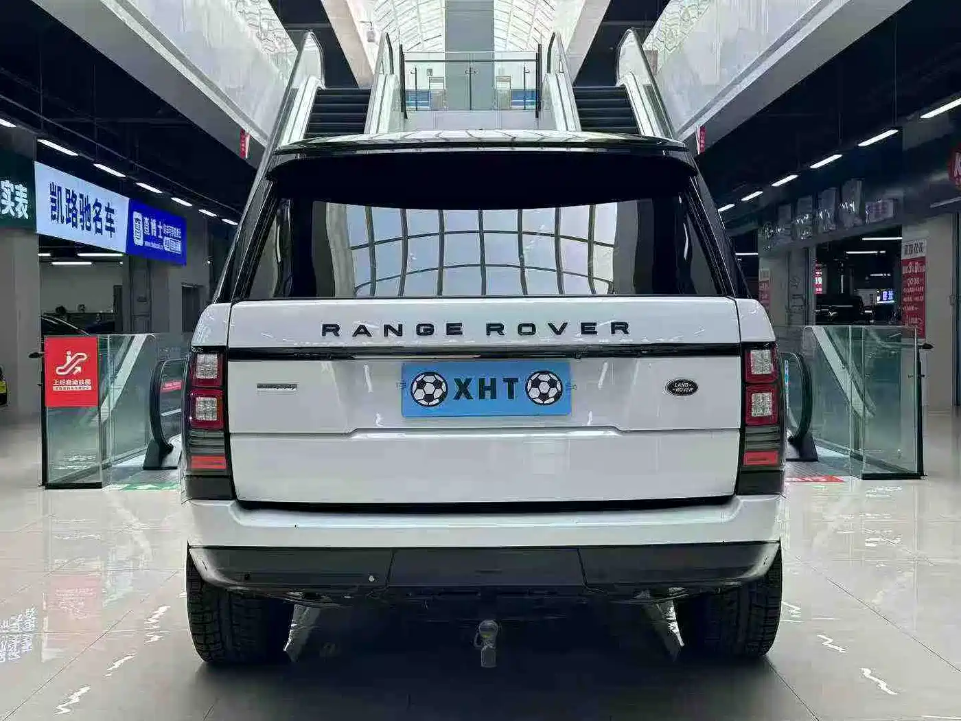 Land Rover Range Rover 2014 3.0 SC V6 Vogue SE фото 8