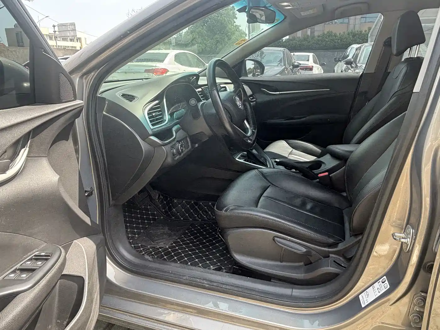 Buick Excelle 2018 18T Automatic Elite фото 6