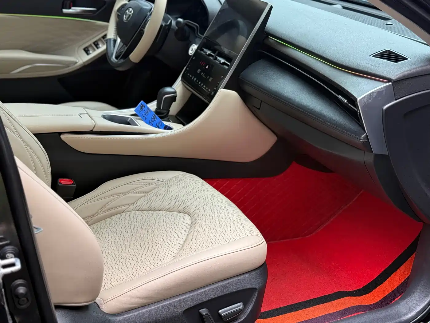 Toyota Avalon 2022 2.5L Touring Premium Edition фото 9