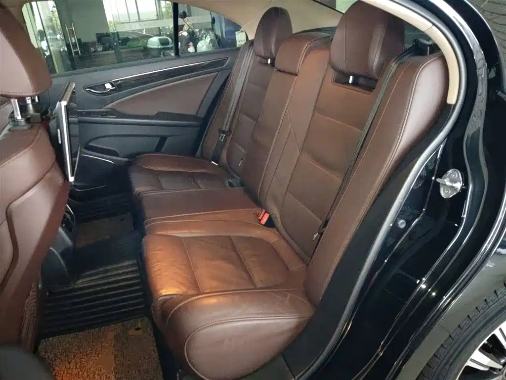 Hongqi H7 2018 2.0T Elite Edition фото 16