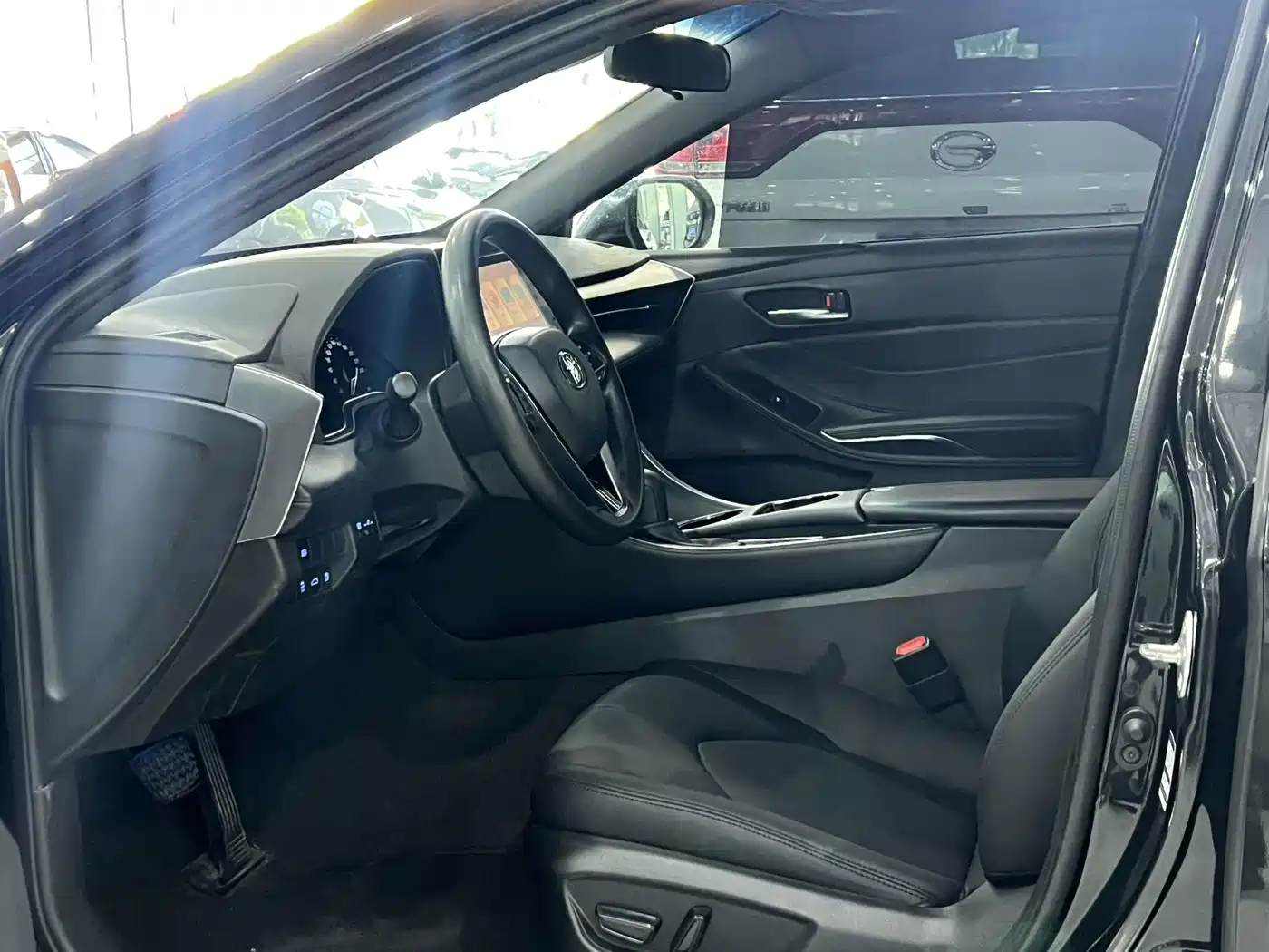 Toyota Avalon 2022 2.0L Progressive Edition фото 4