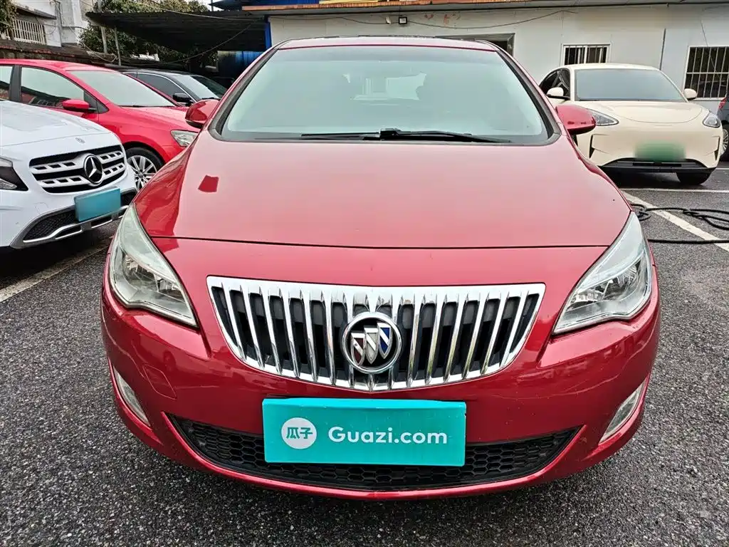 Buick Excelle 2014 XT 1.6L Automatic Fashion фото 3