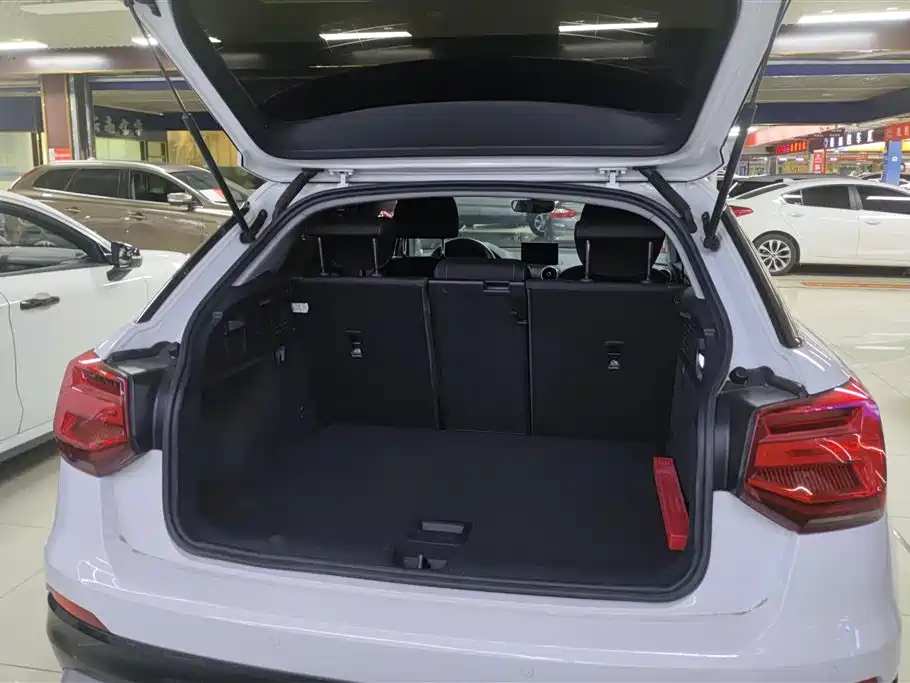 Audi Q2L 2018 35 TFSI Launch Exclusive Edition China V фото 4
