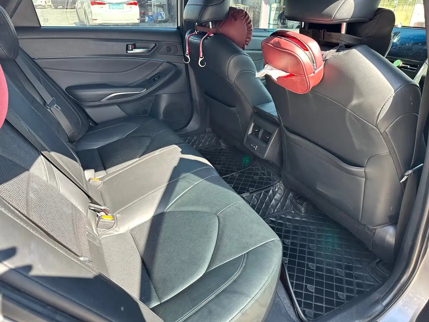 Toyota Avalon 2022 2.5L Luxury Edition фото 8