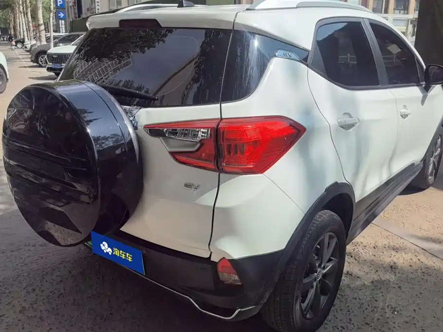 BYD Yuan New Energy 2019 EV360 Smart Connect Edition фото 3