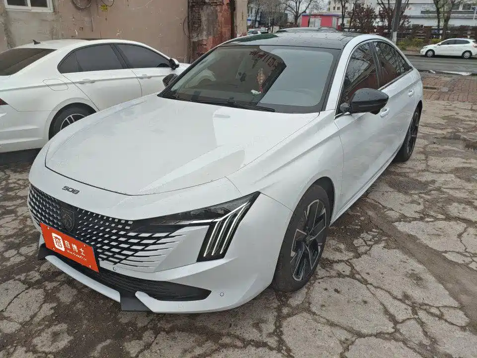 PEUGEOT 508