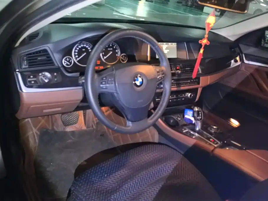 BMW 5 Series 2014 520Li Elegance фото 12