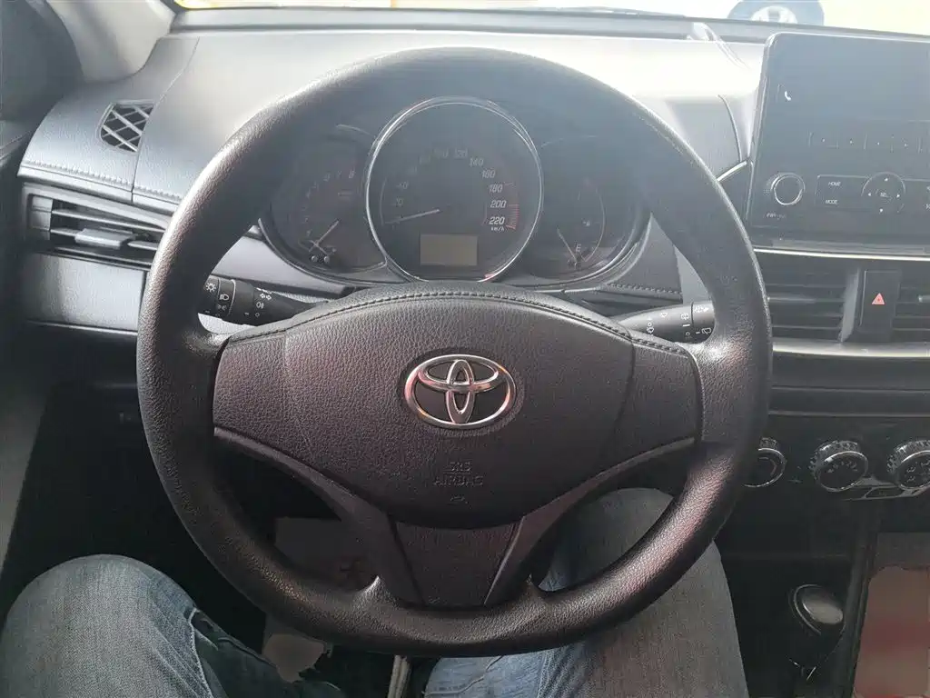 Toyota YARiS L Zhi Xuan 2021 1.5L CVT Leading Edition фото 11