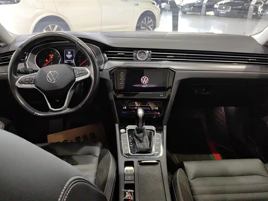 Volkswagen Magotan 2020 330TSI DSG Leading фото 12