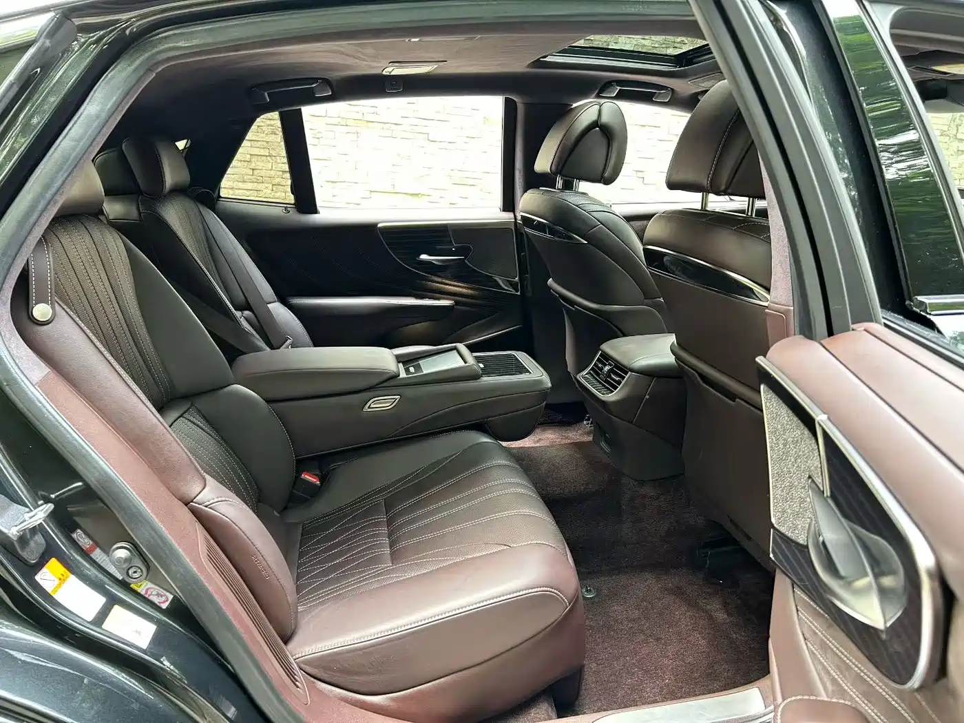 Lexus LS 2018 500h Luxury Edition China V фото 4