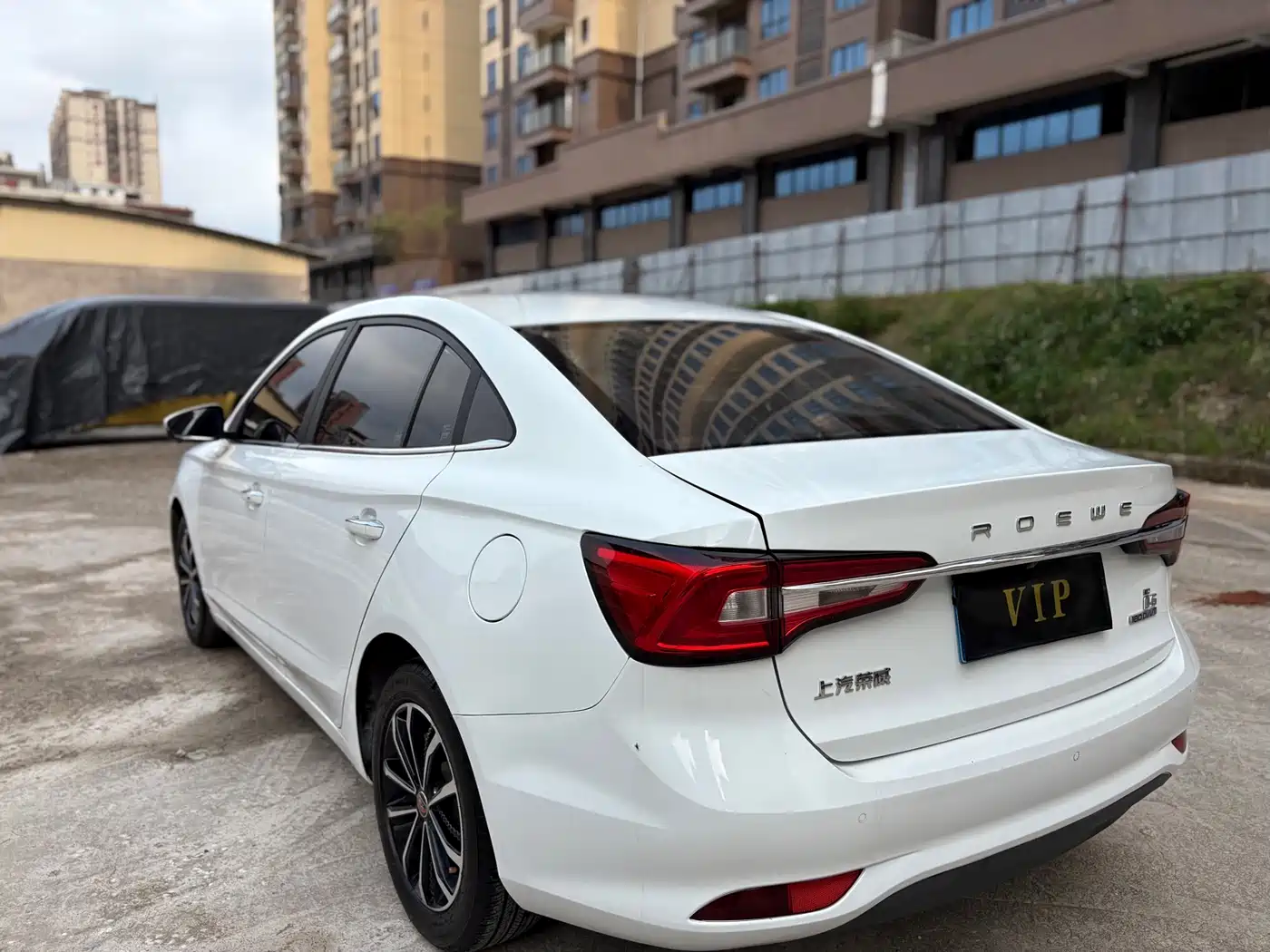 ROEWE I5