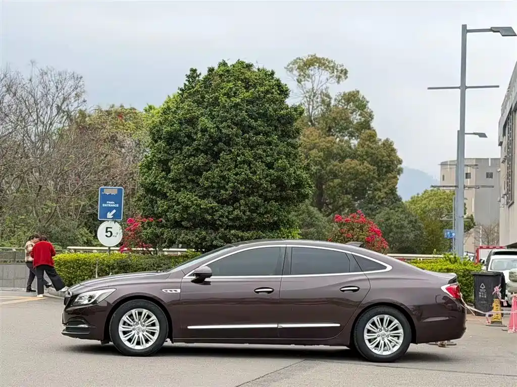 Buick LaCrosse 2016 20T Elite Type фото 3