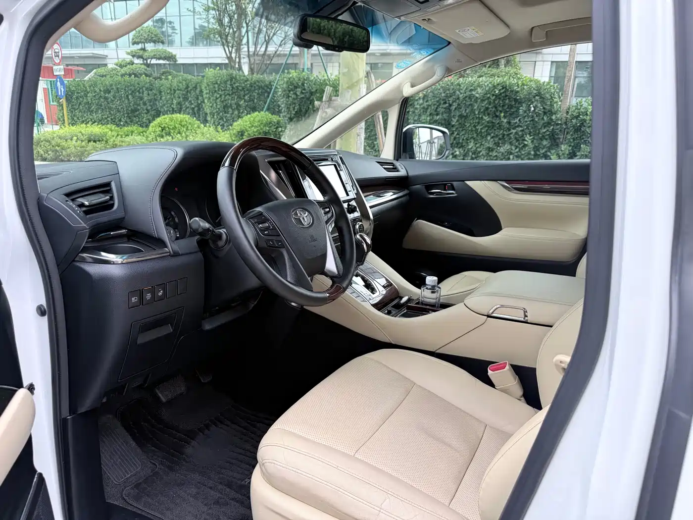 Toyota Alphard 2015 3.5L Luxury Edition фото 5