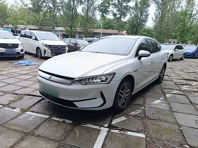 BYD Qin PLUS EV 400KM, Люкс