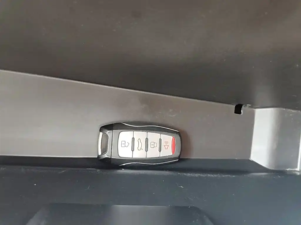 Haval M6 2018 1.5T DCT 2WD Elite фото 9