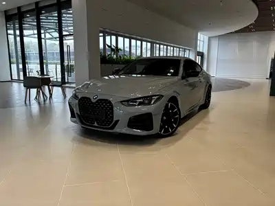 BMW 4