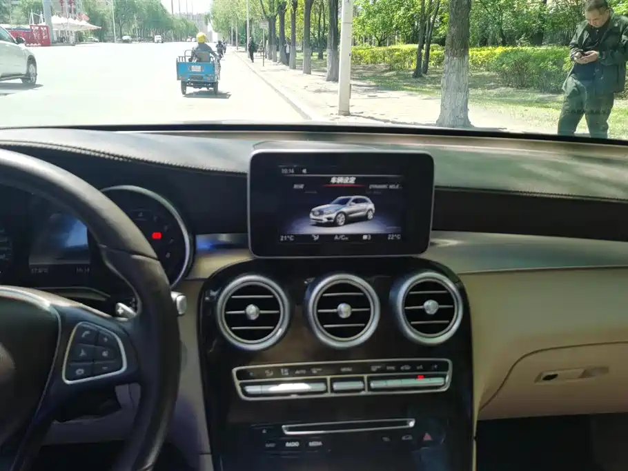 Mercedes-Benz GLC 2019 GLC 260 L 4MATIC Dynamic фото 13