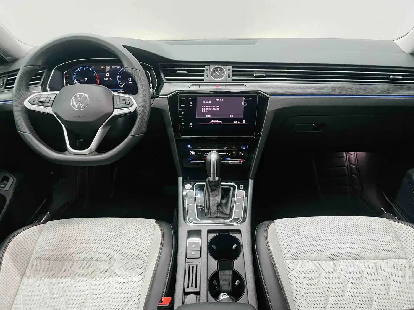 Volkswagen Magotan 2026 2026 Model 30 Million Special Selection 380TSI DSG Luxury