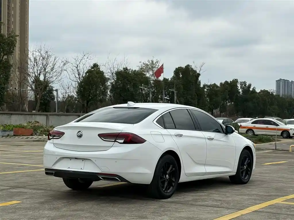 Buick Regal 2020 552T Luxury фото 7