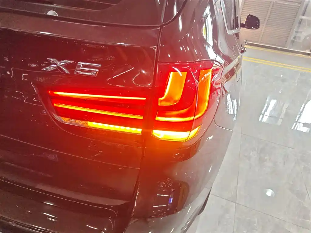 BMW X5 (Import) 2017 xDrive28i фото 25