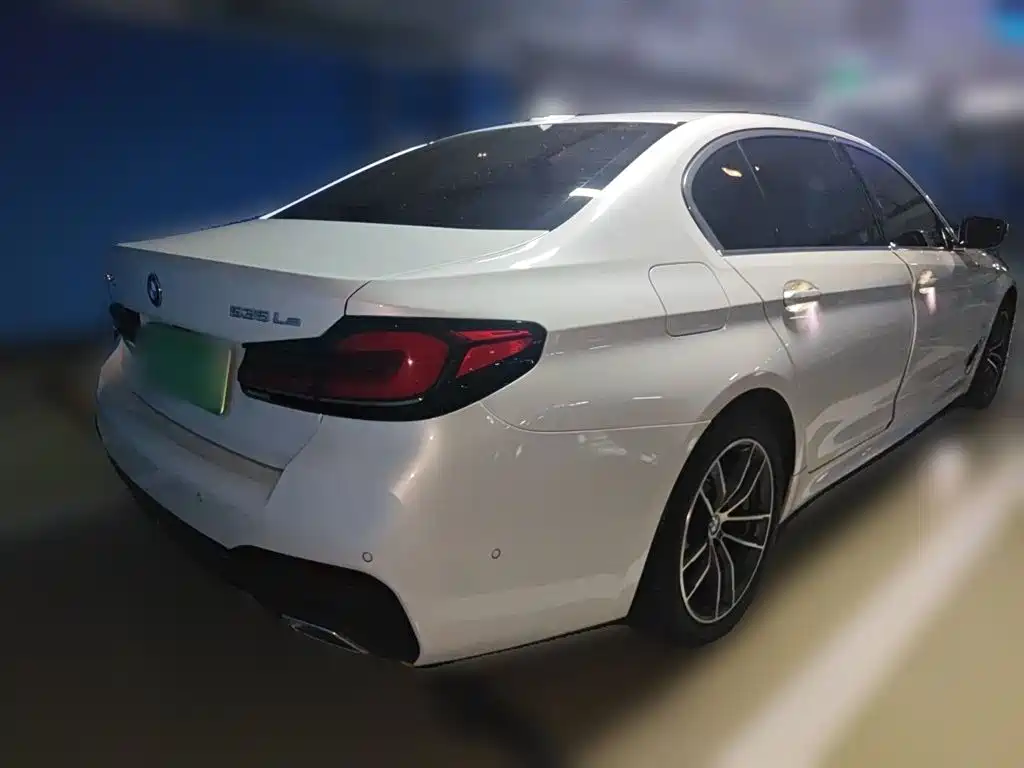 BMW 5 Series New Energy 2021 535Le Pioneer Edition M Sport Package фото 6