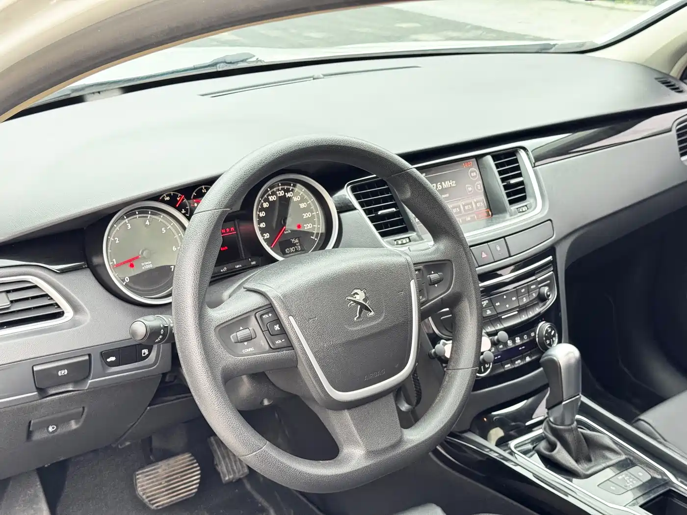 Peugeot 508 2015 1.6THP Auto Comfort Edition фото 11