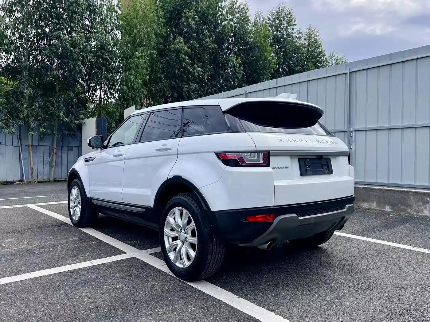 صورة 6 - Land Rover Range Rover Evoque