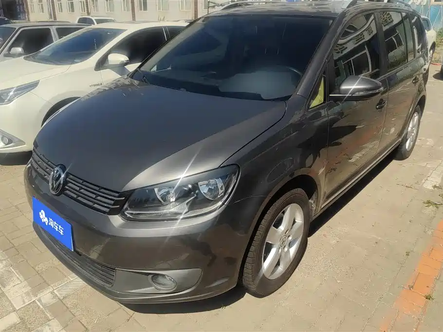 Volkswagen Touran 2011 1.4T DSG Smart Elegance 5-seater