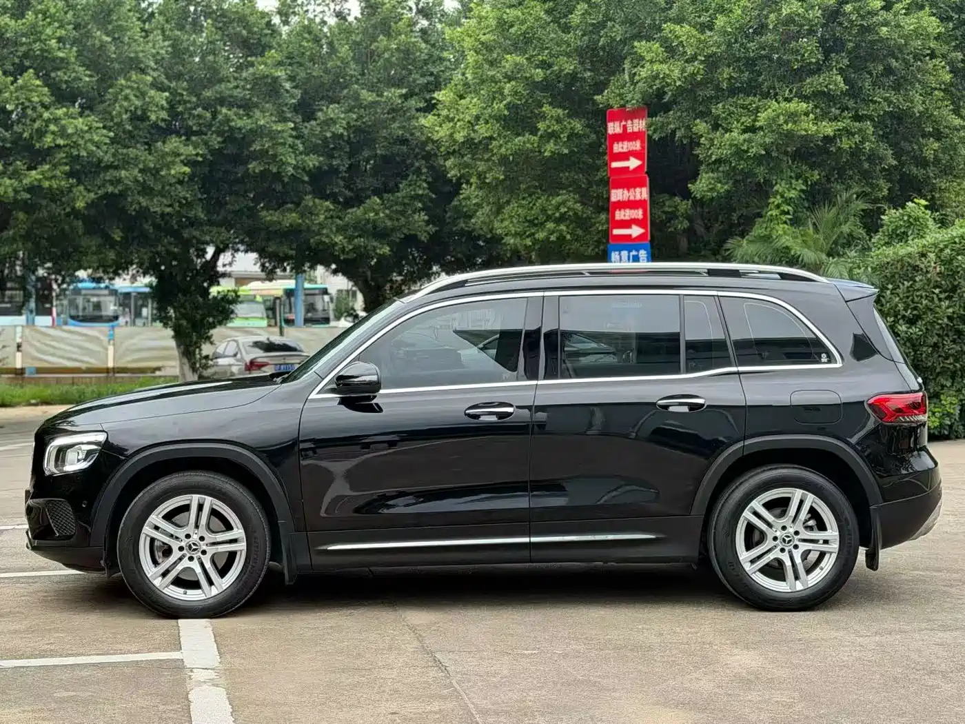Mercedes-Benz GLB 2023 GLB 220 Dynamic фото 3
