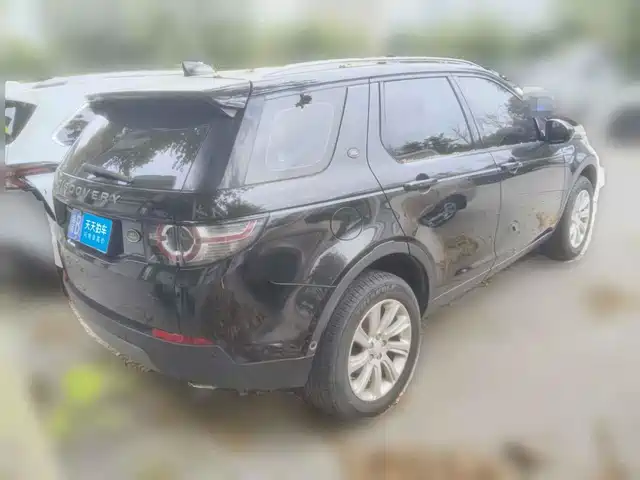 Land Rover Discovery Sport 2019 240PS SE Edition China V — фото 5