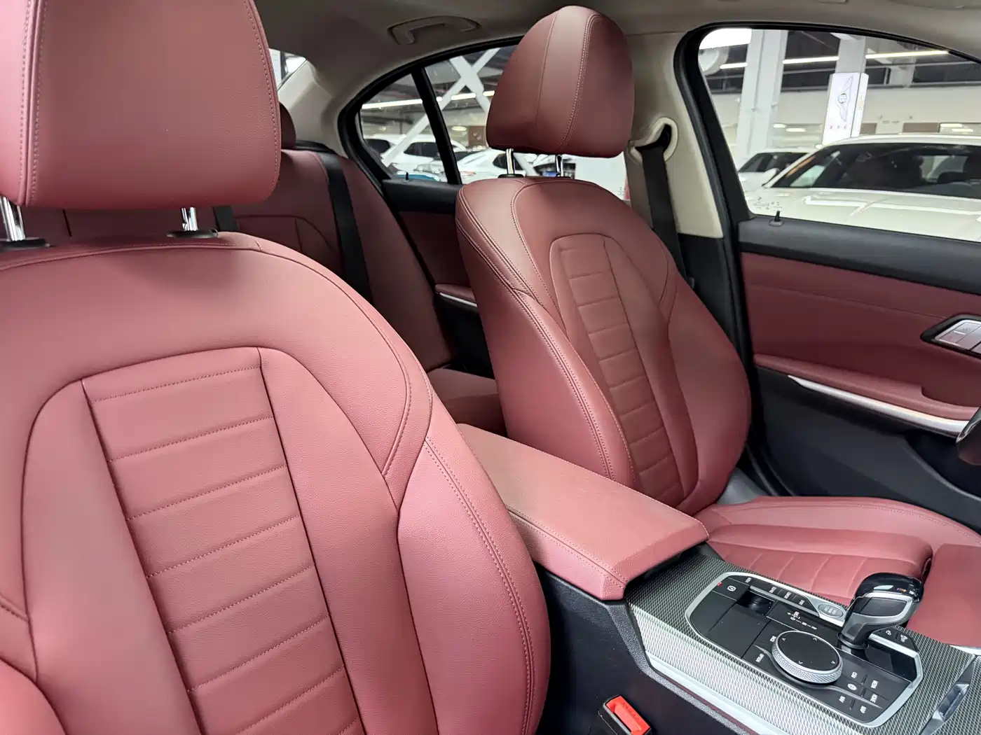 BMW 3 Series 2022 325i M Sport Shadow Edition фото 13