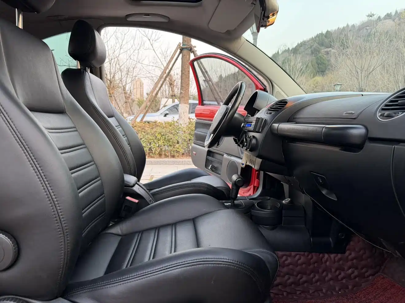 Volkswagen Beetle 2010 2010 Model 2.0 BlackOrange Comfort Edition