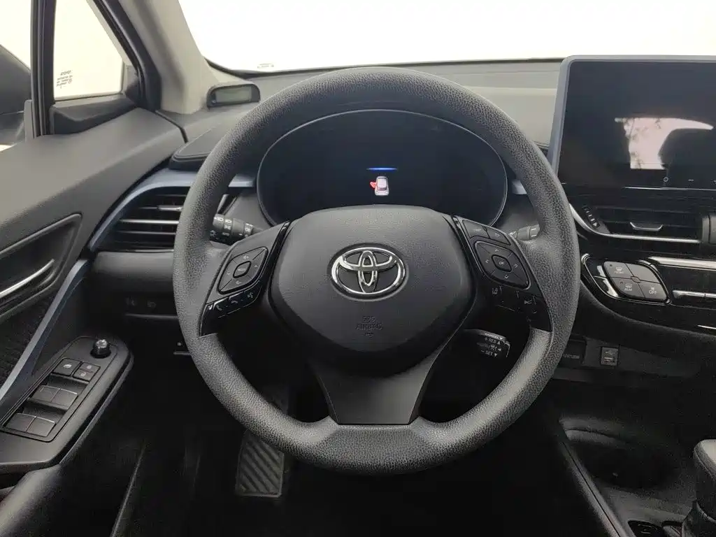 Toyota IZOA 2024 2023 2.0L Yi-Xiang Edition