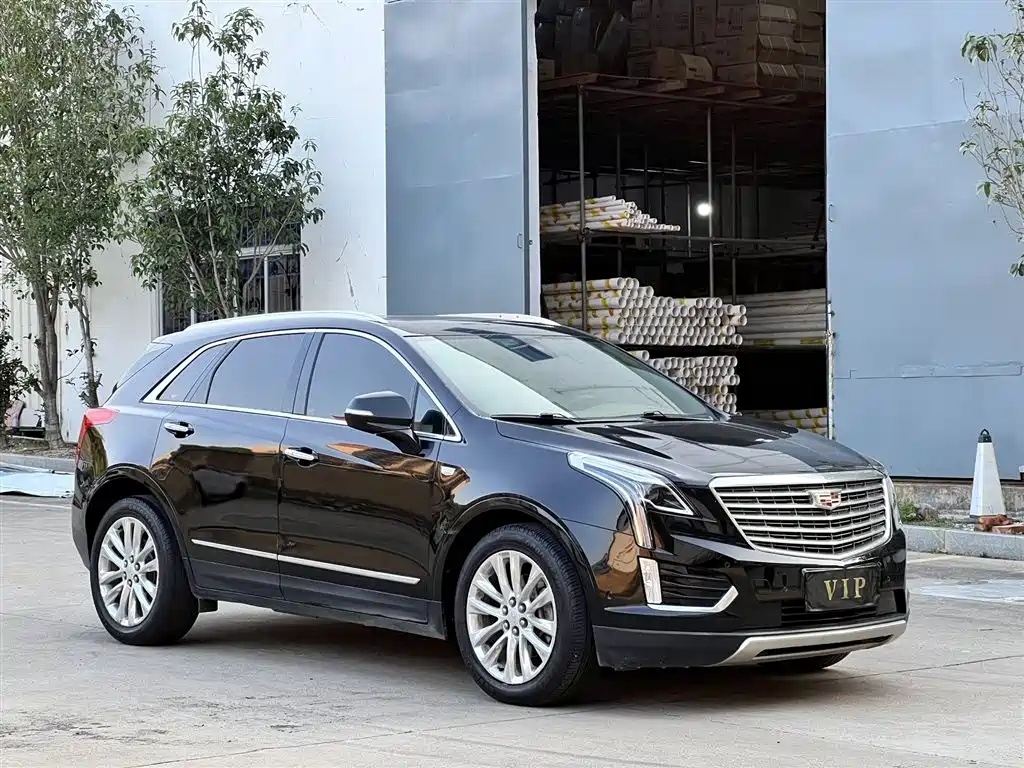 Cadillac XT5 2018 28E 4WD Platinum Edition фото 3