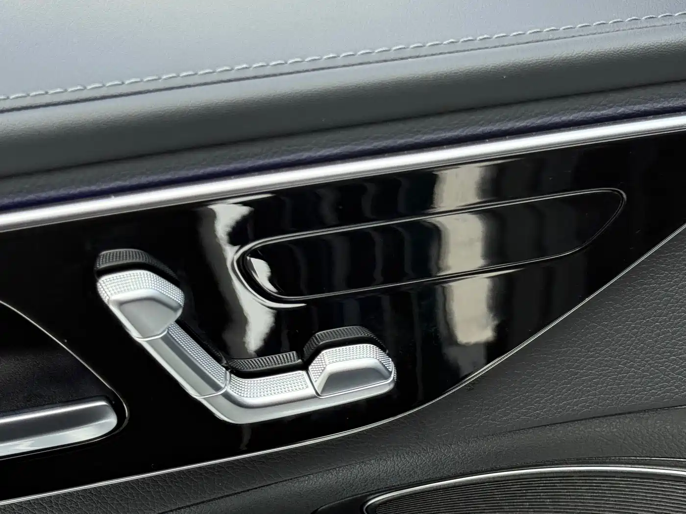 Mercedes-Benz C-Class 2023 C 260 L Sport фото 13