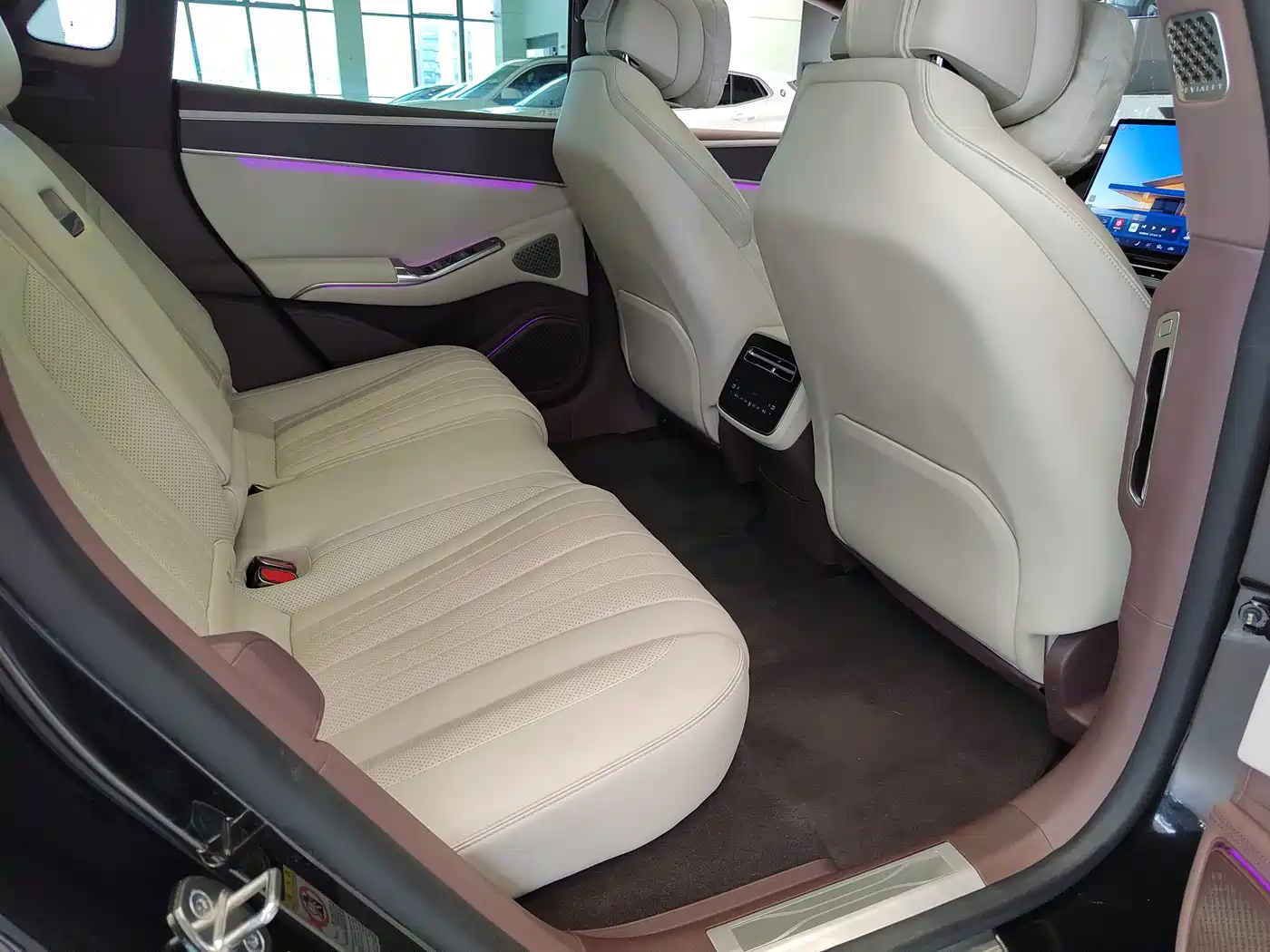 Denza Z9GT 2024 1100 AWD Ultra Edition фото 11