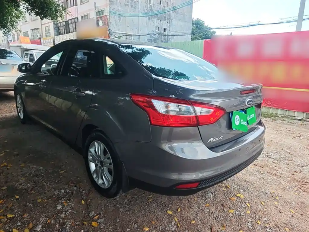 Фото 5 - Ford Focus