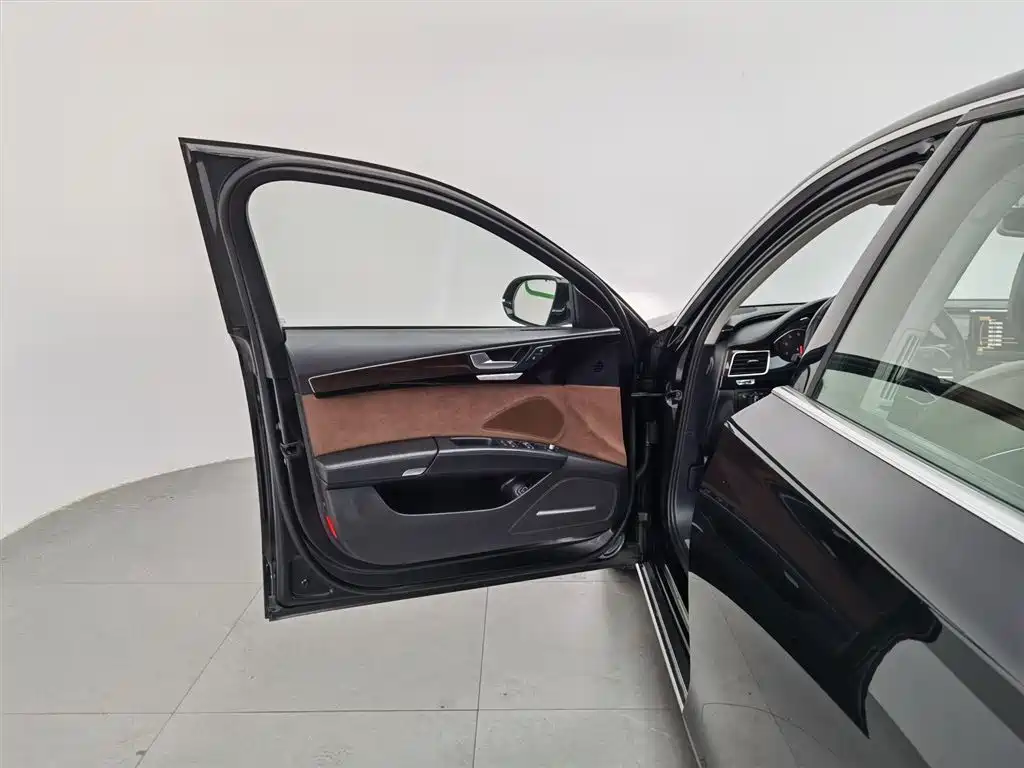 Audi A8 2016 A8L 45 TFSI quattro Luxury фото 8