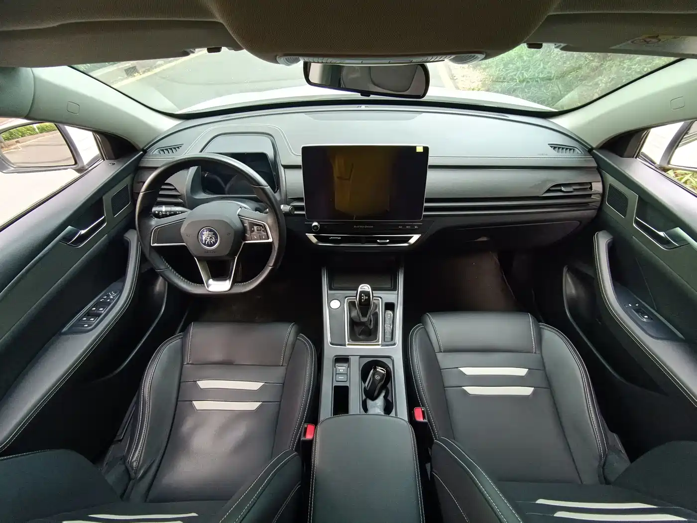 BYD Qin Pro 2019 2019 Super Energy Edition 1.5TI Auto Smart Connection Sharp Fashion Type China V